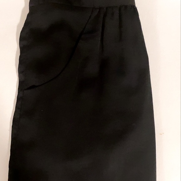 Black skirt| with pockets - Picture 3 of 4